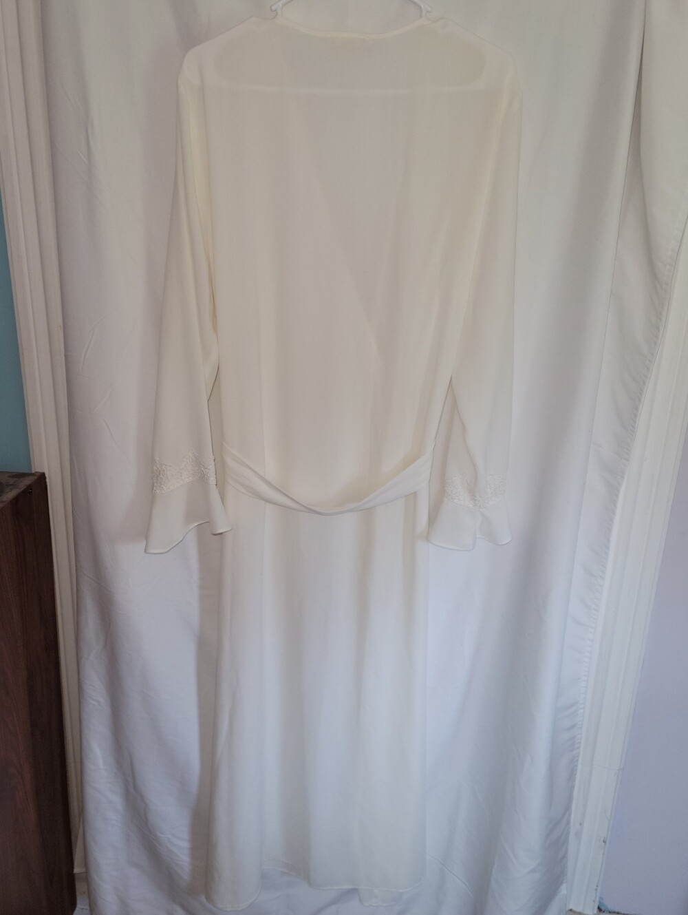 Ivory Wrap Robe with Ruffled Cuffs - Picture 2 of 4